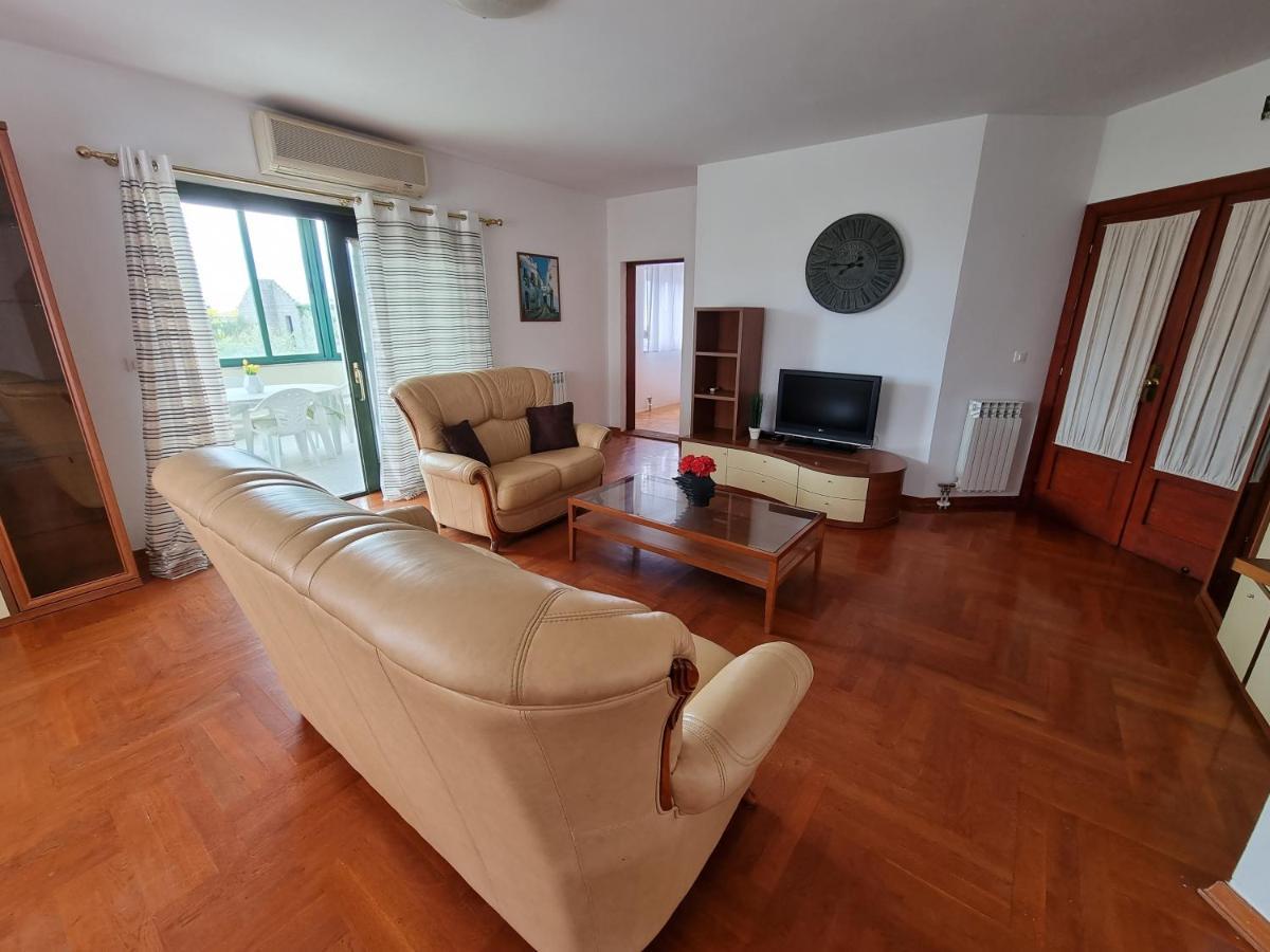 The Florens Residence Near The Beach With The Pool, Bbq And Kids Playground, Zadar Diklo Экстерьер фото
